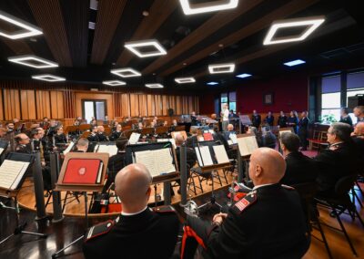 carabinieri banda arma ecopneus acustica sostenibile